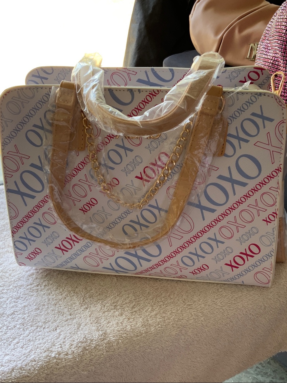 XOXO White Logo Tote with Beige Handles and Gold Chain